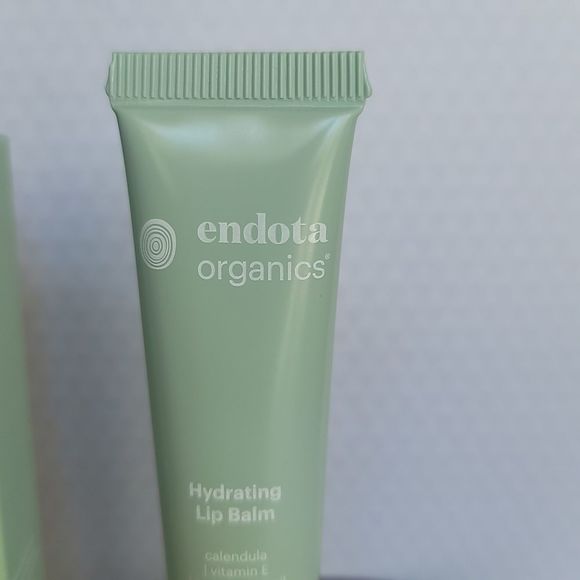 Endota Hydrating Lip Balm with Peppermint Oil - Picture 2 of 7